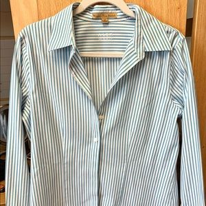 Alex Marie Stretch No Wrinkle Button Up